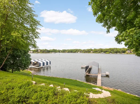 1310 Vine Pl, Mound, MN 55364