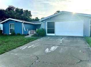 9020 Mark Twain Ln, Port Richey, FL 34668
