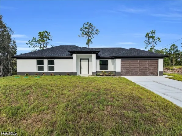863 Burrows Ave, Lehigh Acres, FL 33974