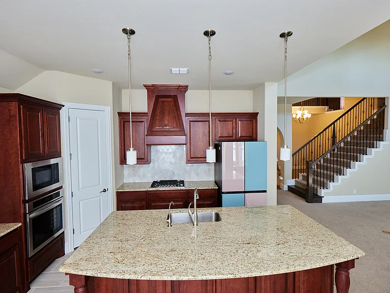 1460 Waterton Dr — Photo 9