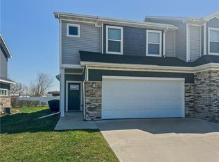 210 Larson Dr, Huxley, IA 50124