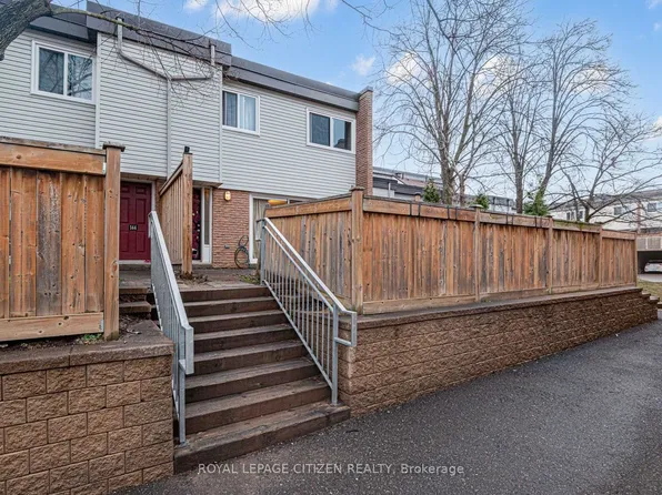 148 Milestone Cres, Aurora, ON L4G 3M2