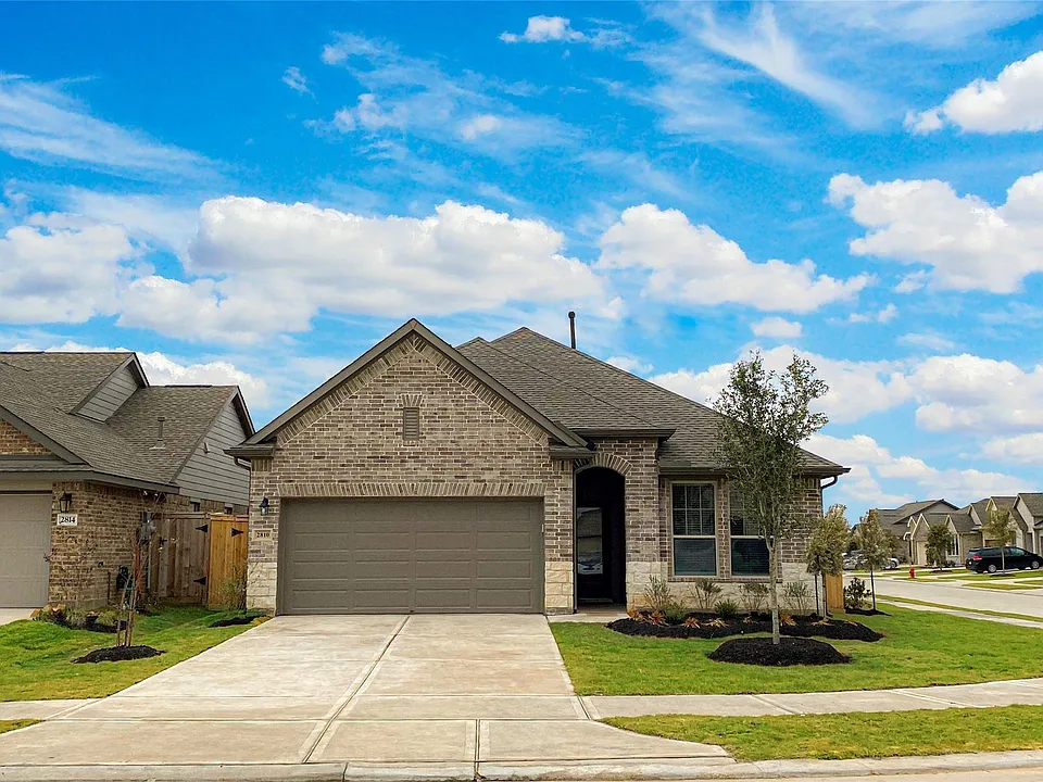2810 Chestnut Oak Cir