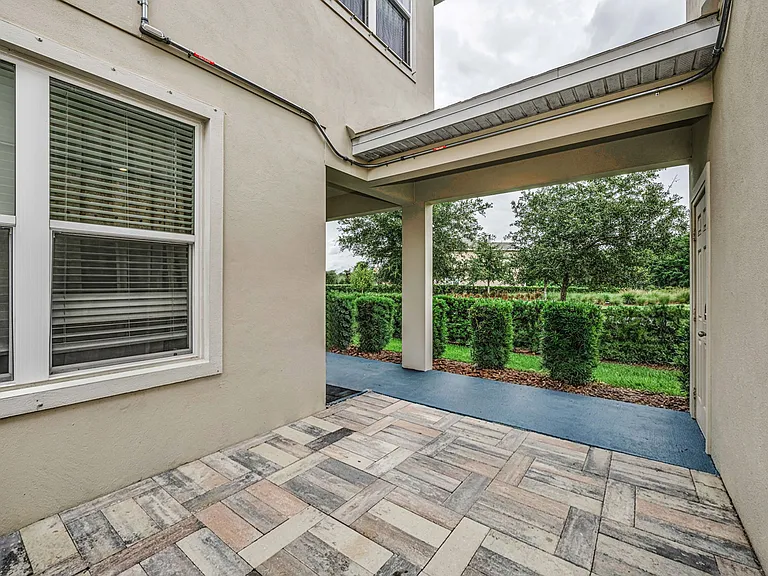 44-web-or-mls-Patio 4DSR_06112026