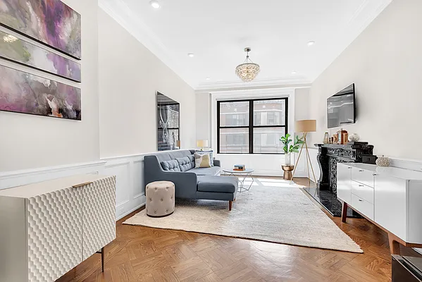 Sold by Douglas Elliman | media 17