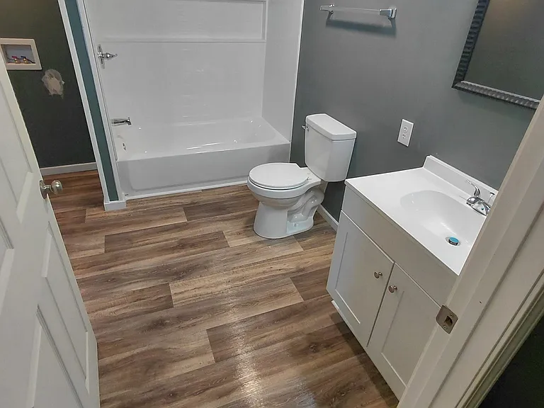 114 Langford Dr — Photo 3