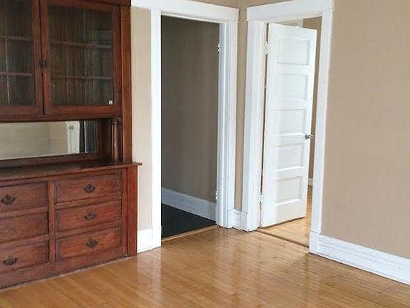 5th image of 2938 N Lawndale Ave