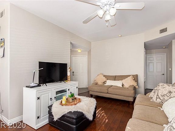 5th image of 8501 W University Ave Unit 1121