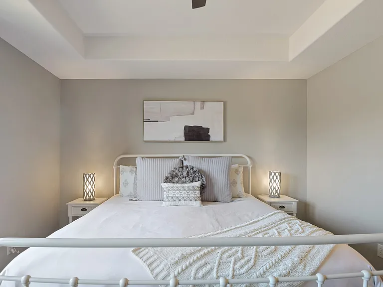 Lazy Oaks Ln — Photo 34