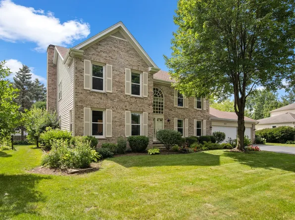 3217 Fox Hunt Ln, St Charles, IL 60174