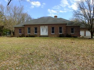 543 Line Rd, Holmdel, NJ 07733