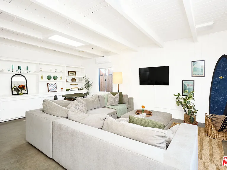 818 Palms Blvd — Photo 28