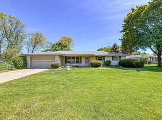 3150 S Ventura DRIVE, New Berlin, WI 53151