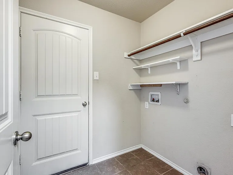 1101 Rainer Dr — Photo 14