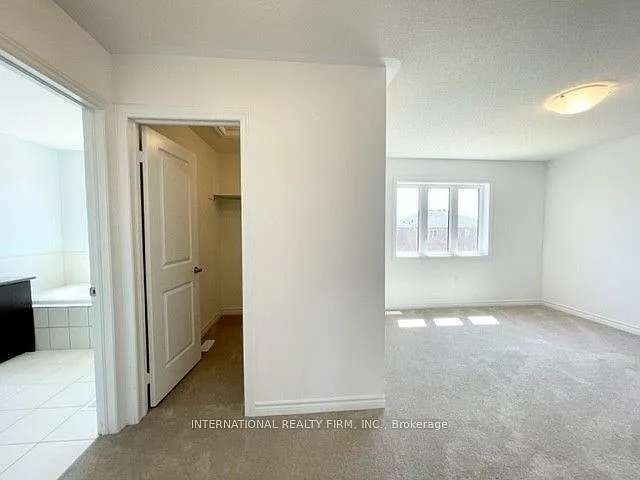 240 Ridley Cres — Photo 17