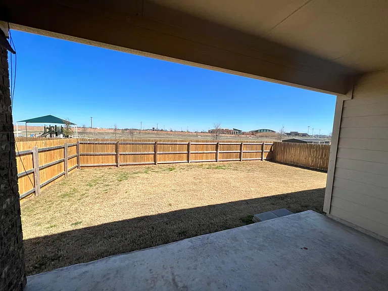 113 Kyra Ln — Photo 21