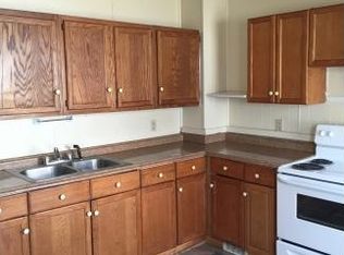 380 Lake St APT 1, Bristol, NH 03222