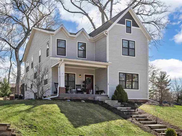 2 Wellesley Way, Iowa City, IA 52245