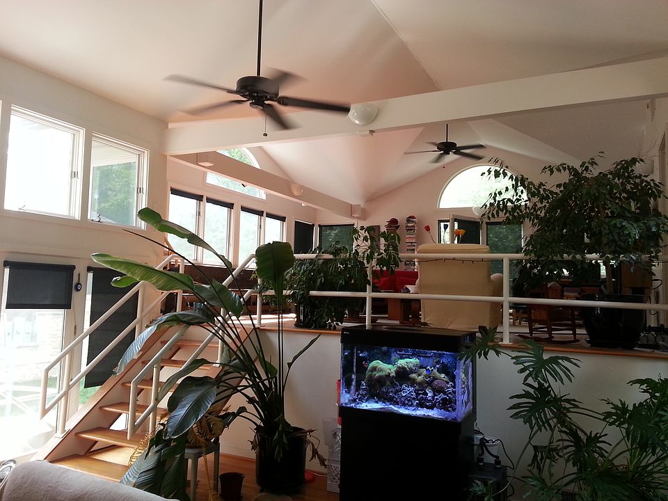 2nd image of 1960 Ferncliff Rd