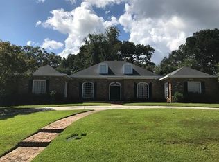 22 Edgefield Rd, Mobile, AL 36608