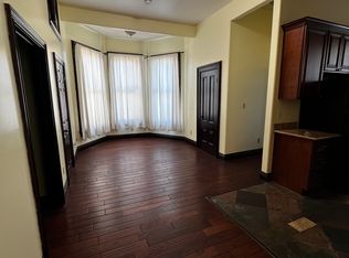 1454 8th St #6, Oakland, CA 94607