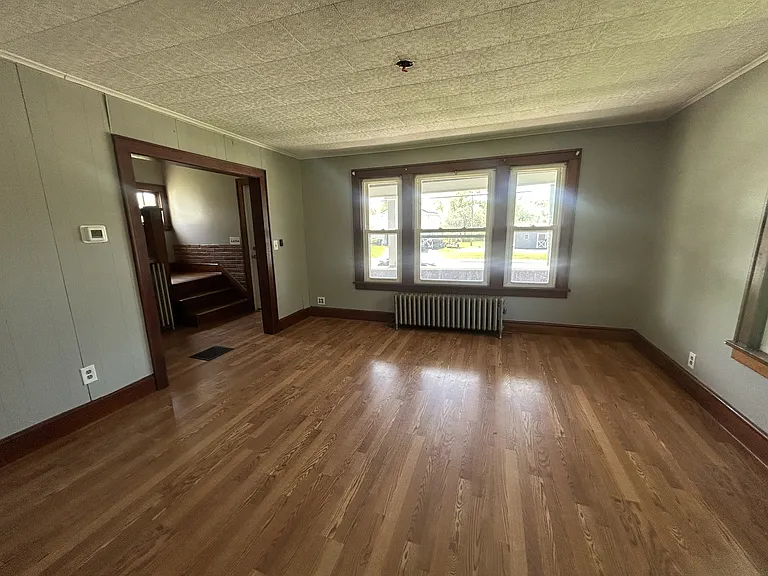 105 S Main St #1 — Photo 4