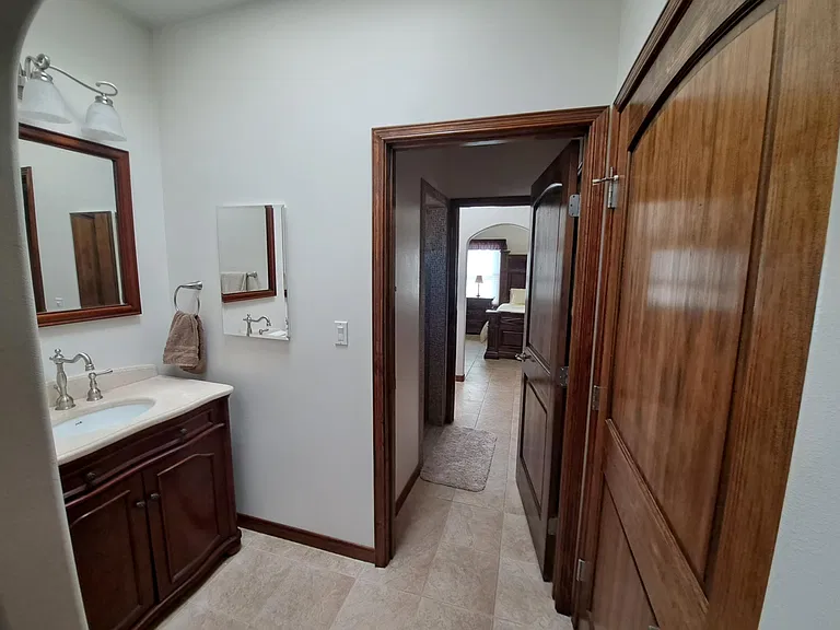 10 Monterrey Point — Photo 20