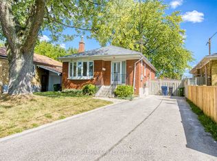 69 Barrymore Rd, Toronto, ON M1J 1W5