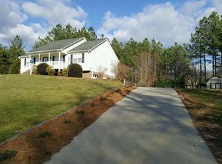 393 Hickory Hills Ln, Lexington, NC 27295