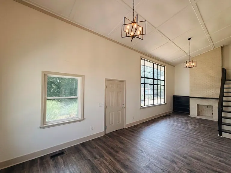 2928 Eutaw St — Photo 12
