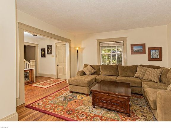 3rd image of 40 Owen Brown St