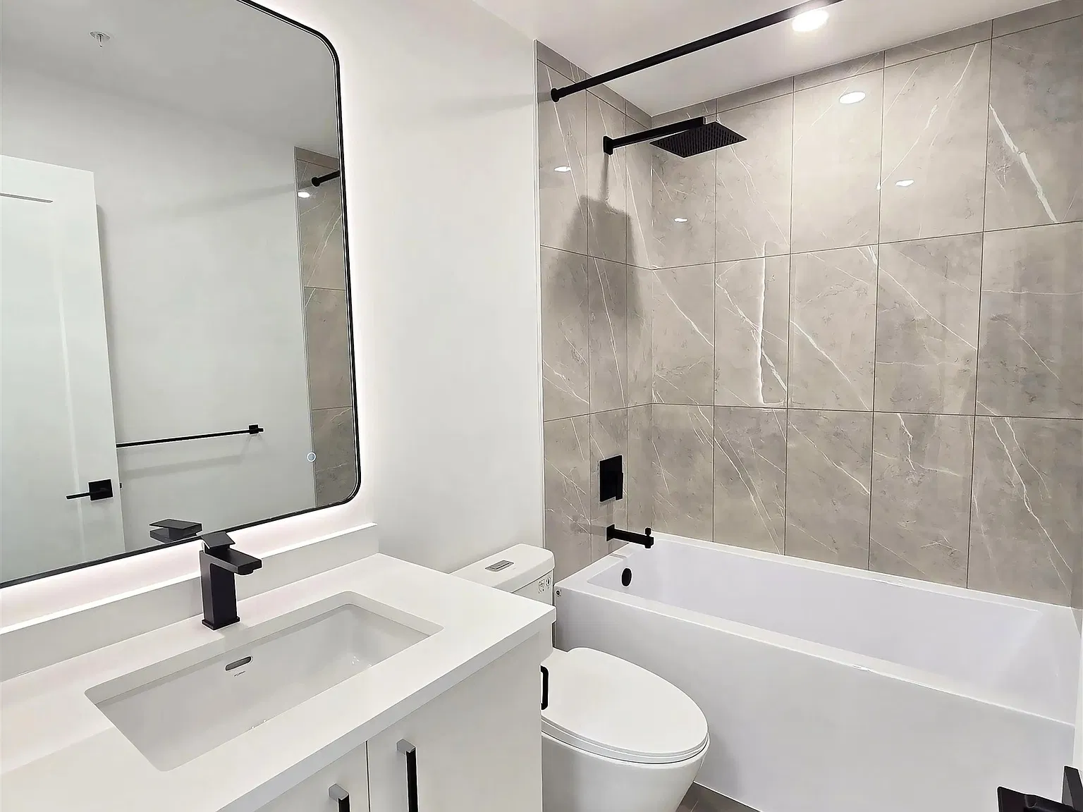 1 bed, 401 sqft, $1,680 — Photo 1