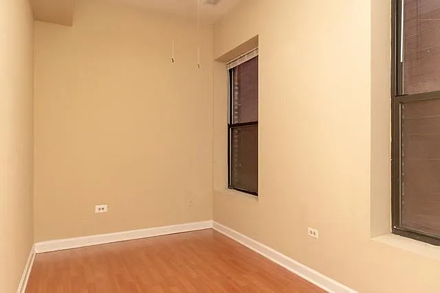 742 W. Fullerton — Photo 15