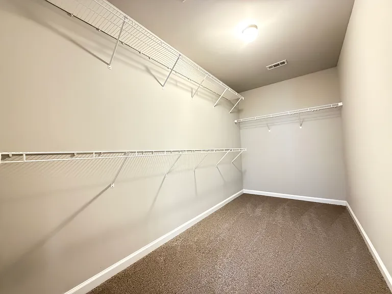 2838 Village Park Bnd — Photo 32
