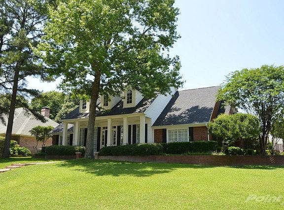 3rd image of 5513 Westchester Dr