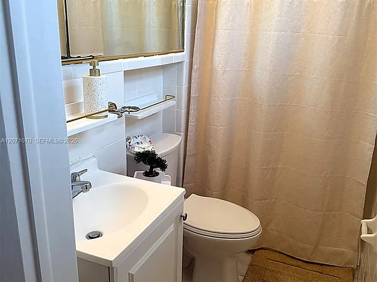 2310 SW 79th Ct — Photo 3