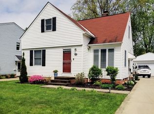 1391 Churchill Rd, Lyndhurst, OH 44124
