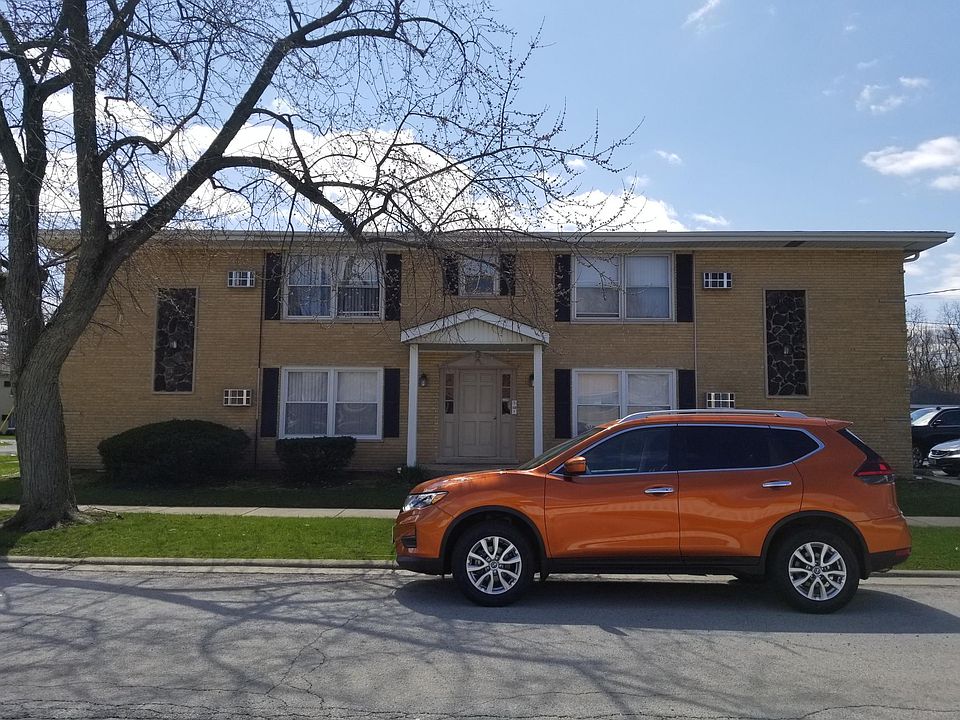 2nd image of 18510 Wildwood Ave