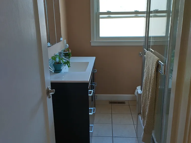 1645 Harrison St — Photo 1