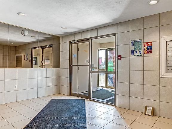 3rd image of 626 1st St #402