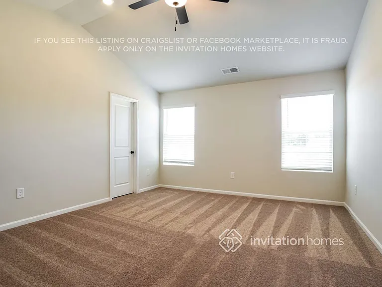 3371 Fox Hall Dr — Photo 8