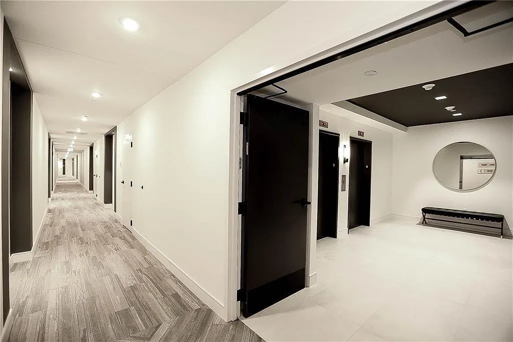1 bed, 1.0 bath, $1,800 — Photo 1