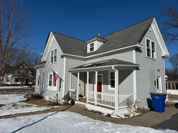 502 N Cascade St, Osceola, WI 54020