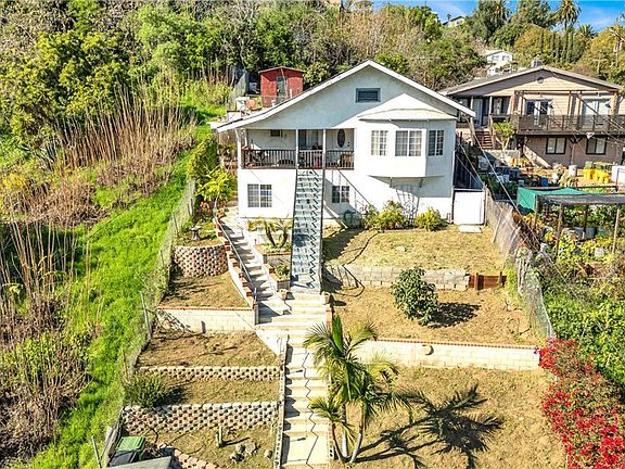 2nd image of 3255 Pyrites St