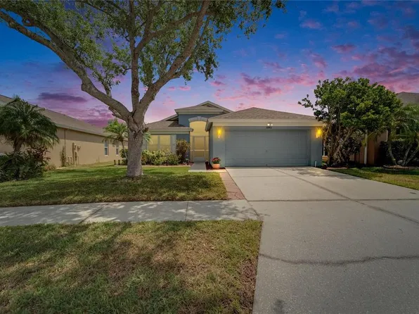 1040 Summer Breeze Dr, Brandon, FL 33511