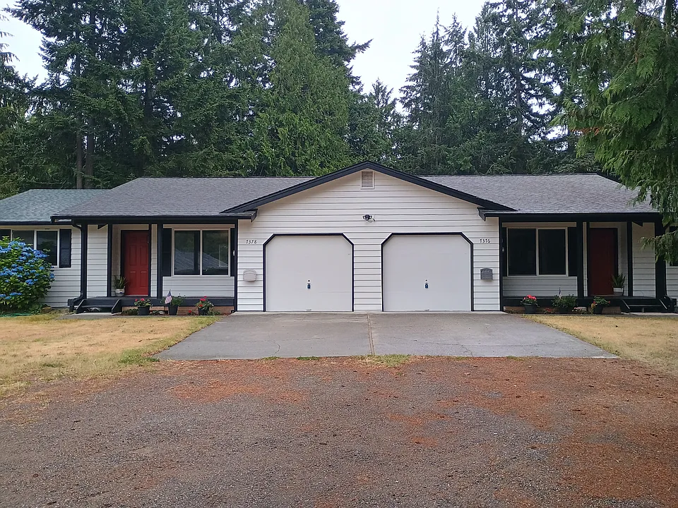 7376 Haynes Ln NE #7376
