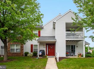 5803 Hidden Lake Dr #B, Harrisburg, PA