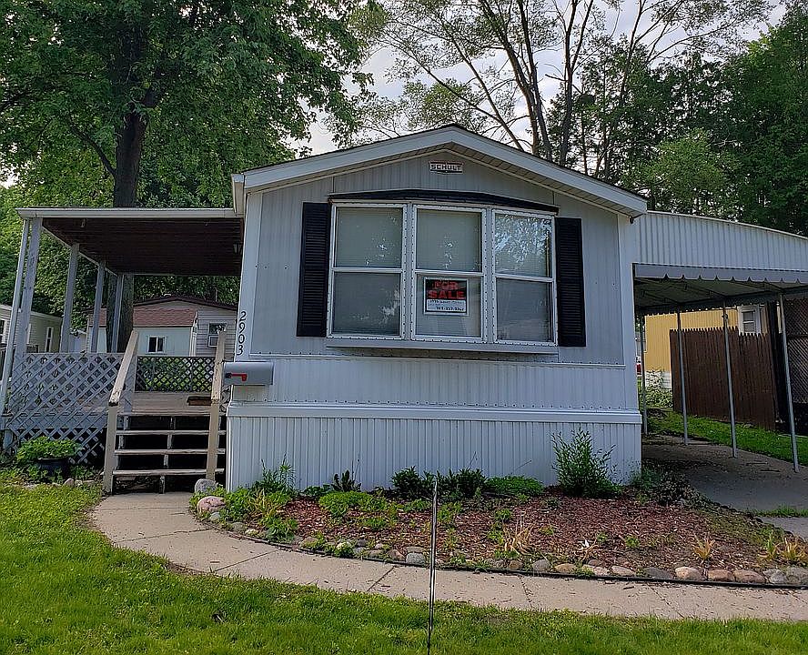 1st image of 2903 Stratford Dr