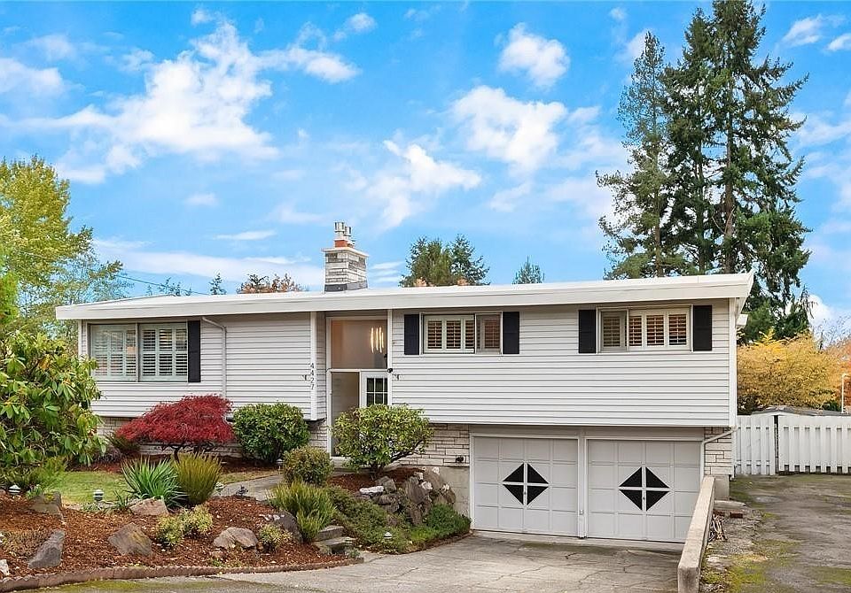 1st image of 4427 211th St SW
