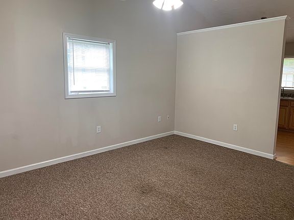 2nd image of 5215 Salem Tpke NW